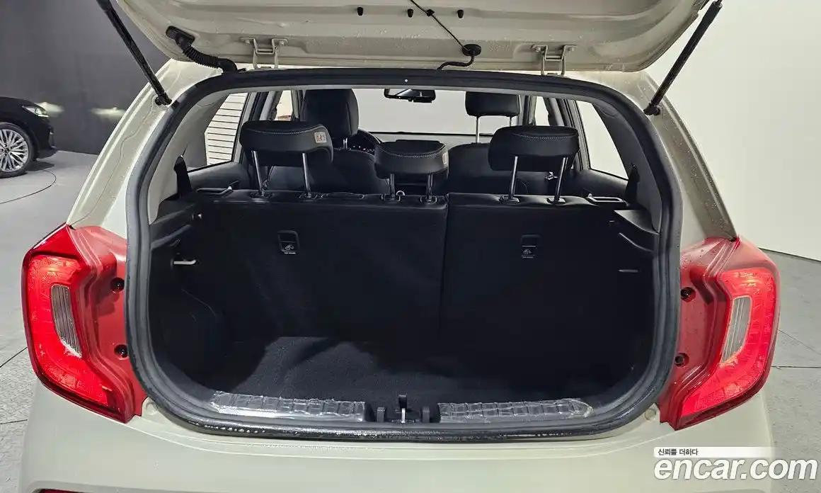 Kia Morning 2019 1.0 Автомат в Москве № 716590, фото 20