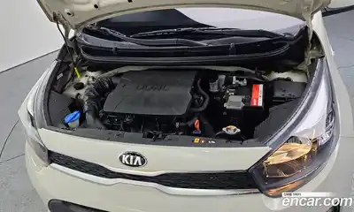 Kia Morning 2019 1.0 Автомат в Москве № 716590, миниатюра 6