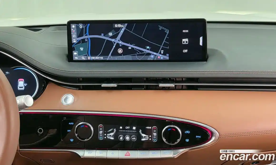 Genesis GV70 2023 2.5 Автомат в Москве № 716733, фото 14