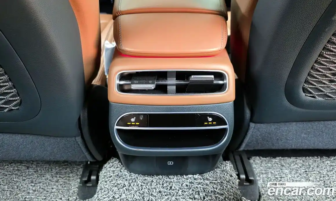 Genesis GV70 2023 2.5 Автомат в Москве № 716733, фото 18