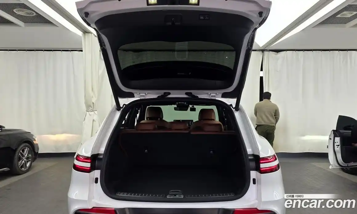 Genesis GV70 2023 2.5 Автомат в Москве № 716733, фото 20