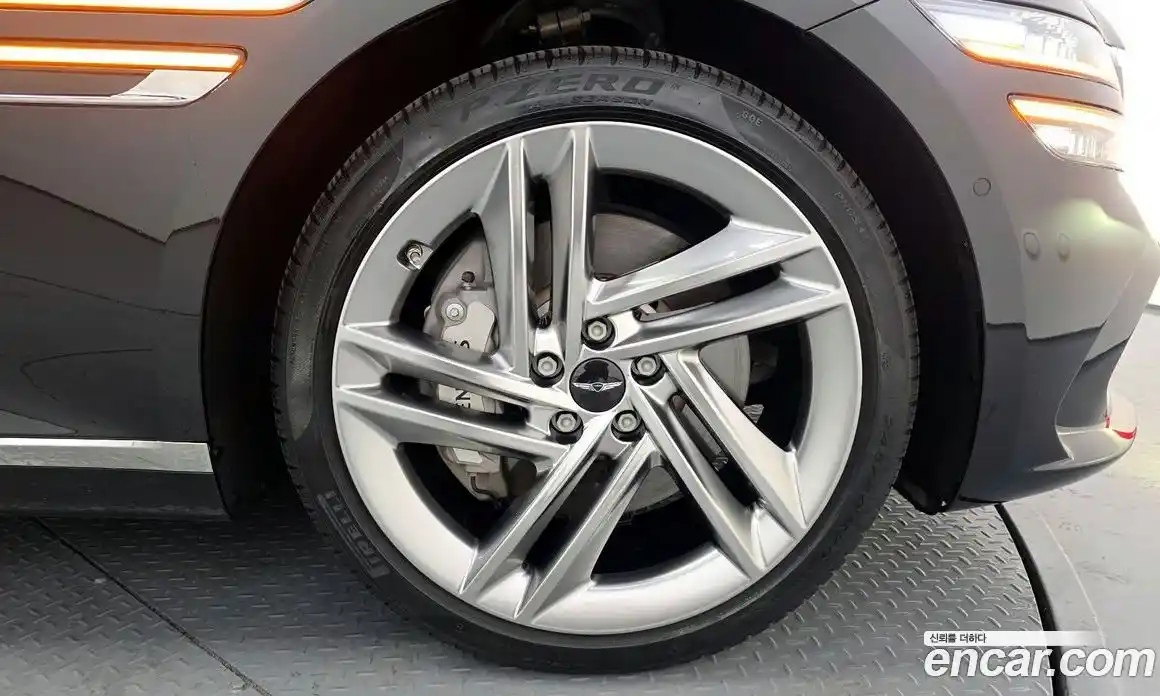 Genesis G80 2024 2.5 Автомат в Москве № 716891, фото 5