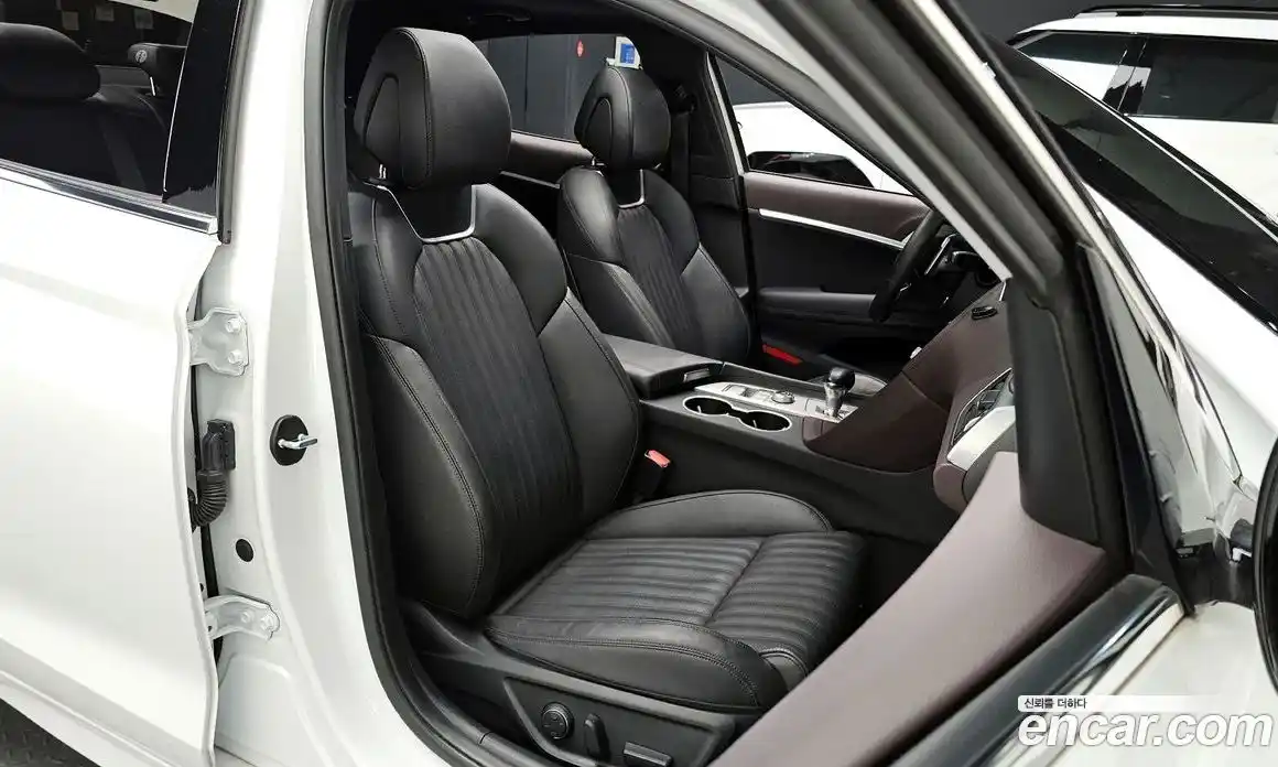 Genesis G70 2019 2.0 Автомат в Москве № 716923, фото 10