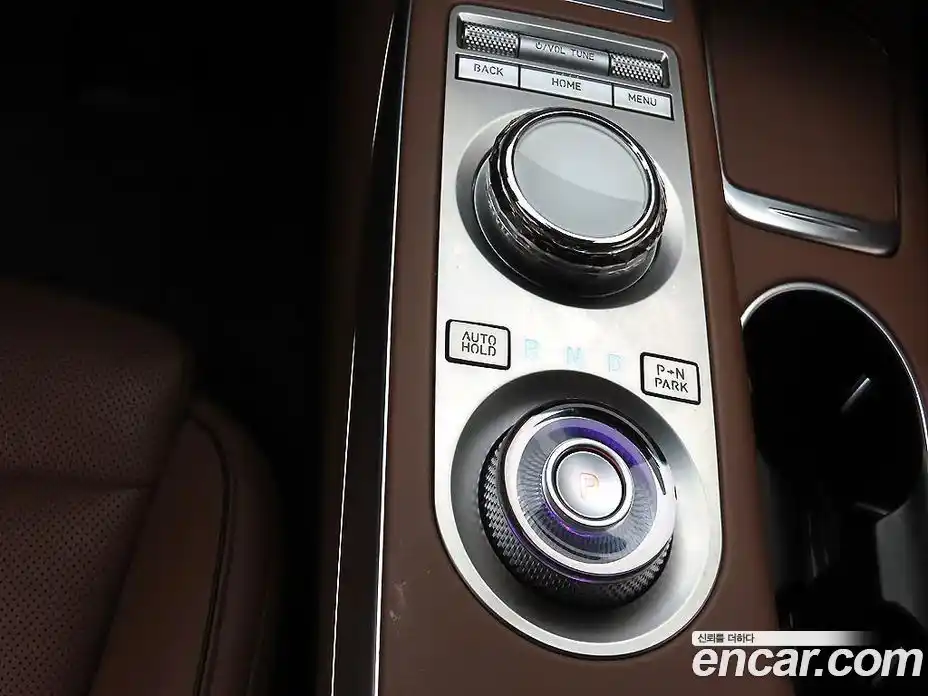 Genesis GV70 2023 2.5 Автомат в Москве № 717100, фото 10