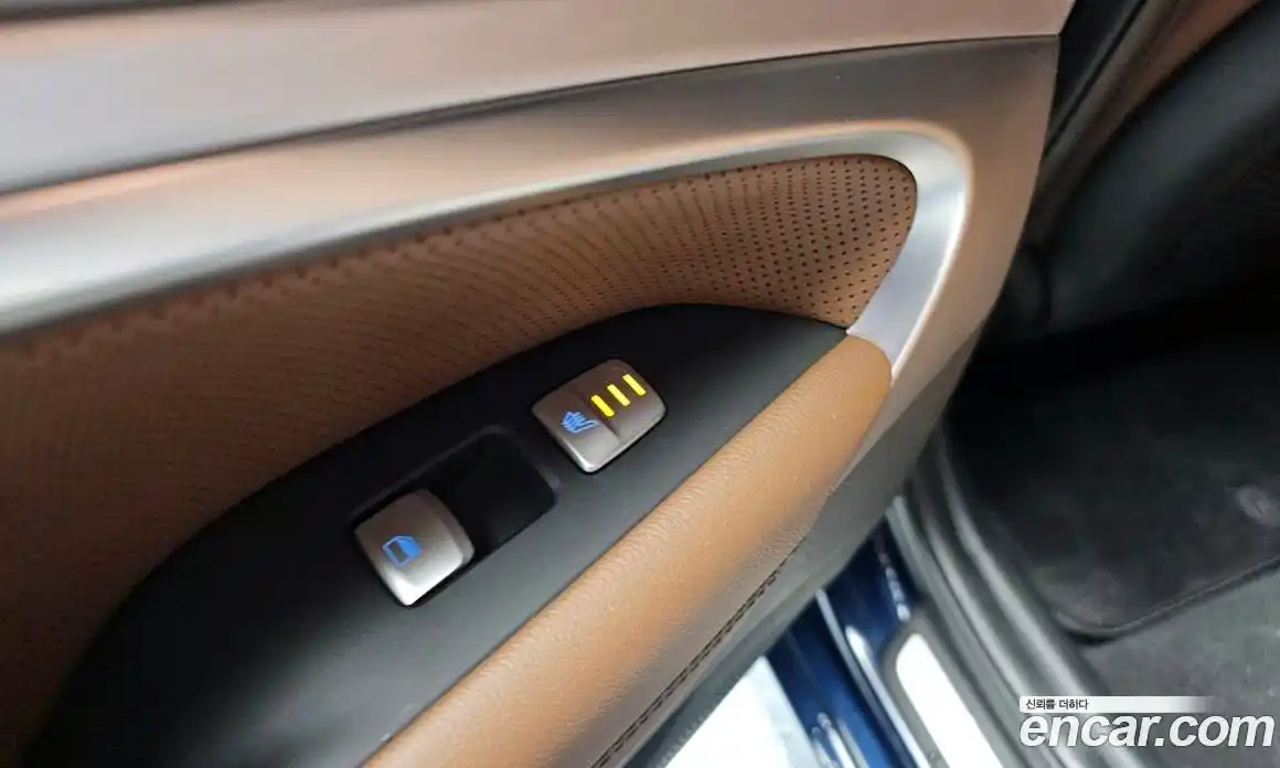 Genesis G70 2019 2.0 Автомат в Москве № 717174, фото 18