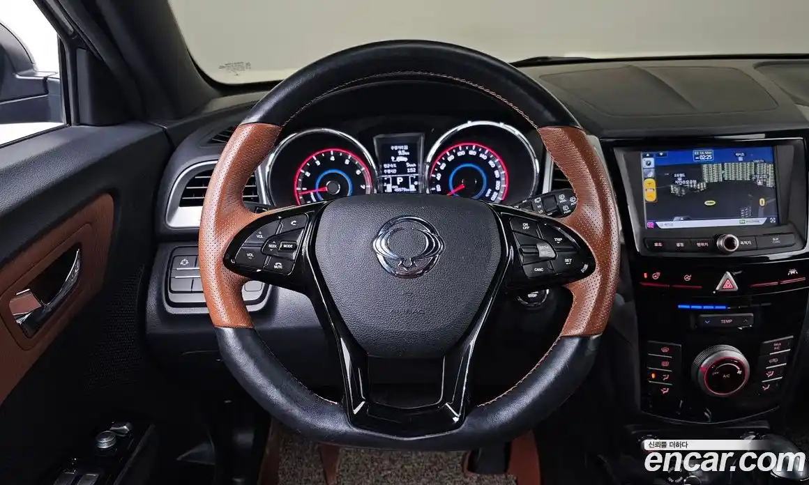 SsangYong TIBOLI 2018 1.6 Автомат в Москве № 717607, фото 13