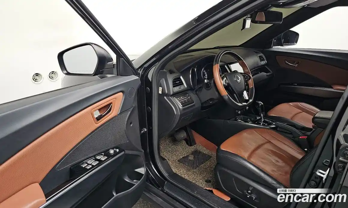 SsangYong TIBOLI 2018 1.6 Автомат в Москве № 717607, фото 10