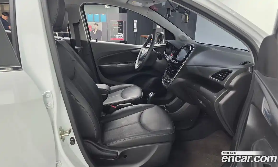 Chevrolet Spark 2017 1.0 Автомат в Москве № 717910, фото 11