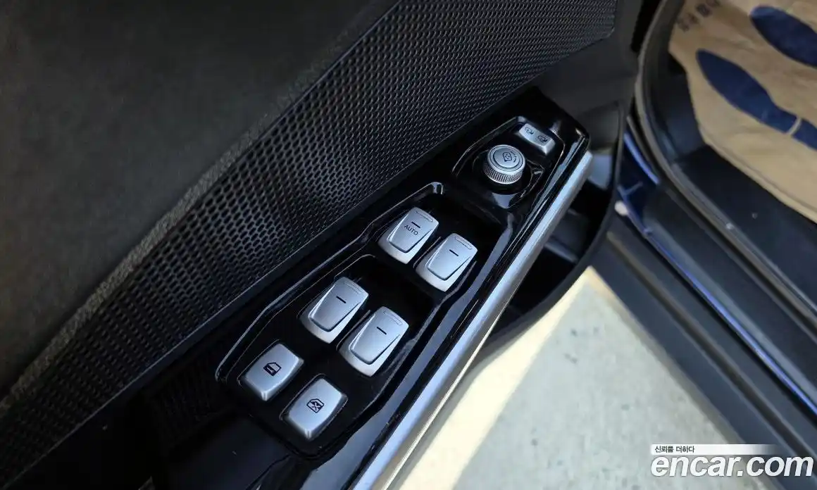 SsangYong TIBOLI 2015 1.6 Автомат в Москве № 717966, фото 14