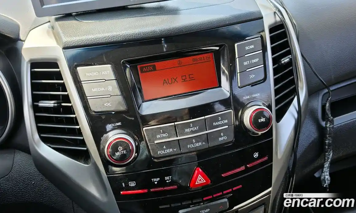 SsangYong TIBOLI 2015 1.6 Автомат в Москве № 717966, фото 18