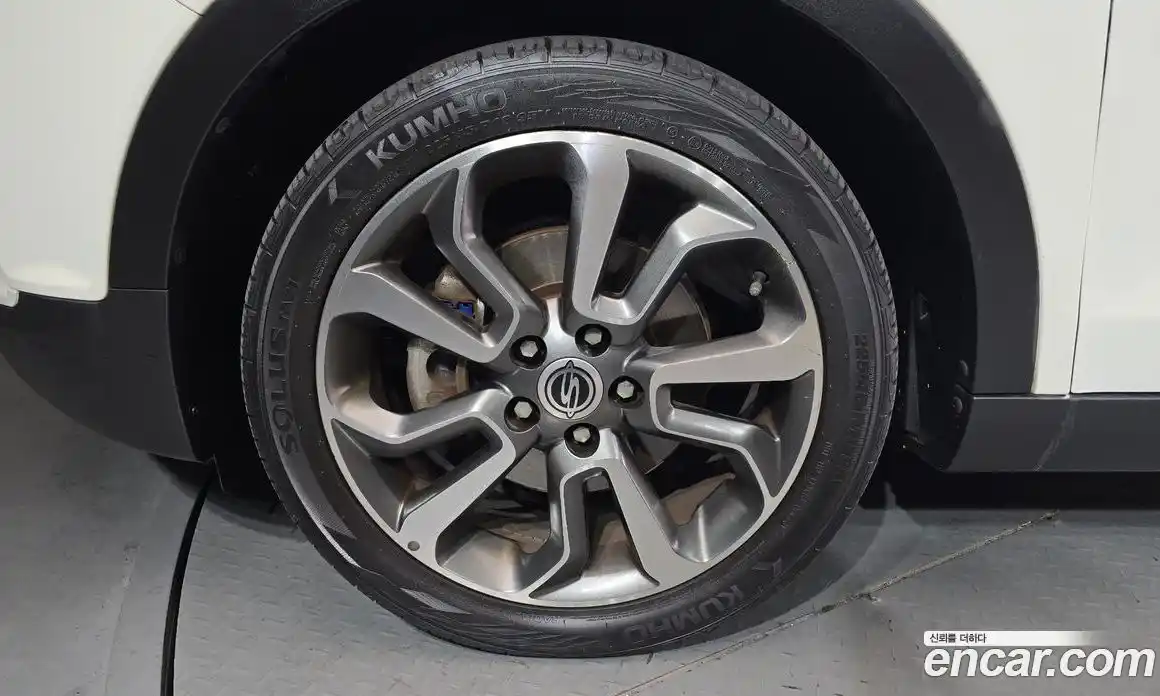 SsangYong TIBOLI 2016 1.6 Автомат в Москве № 718443, фото 5