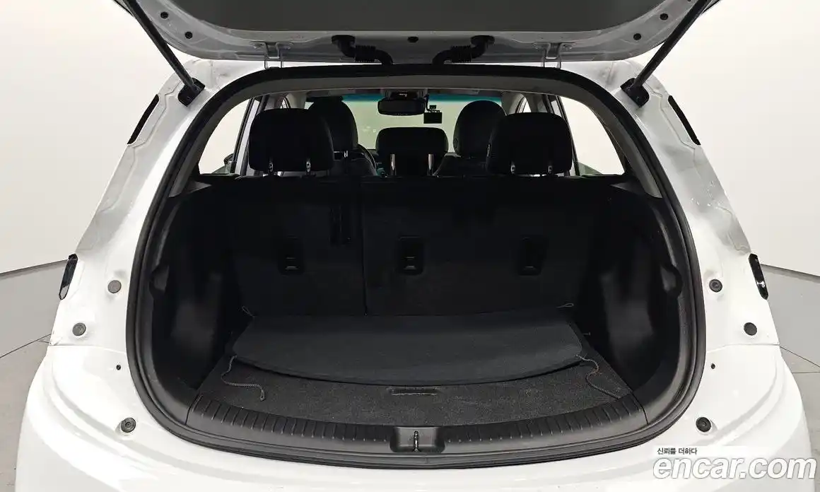 Chevrolet Bolt EV 2023 0.1 Автомат в Москве № 718708, фото 19