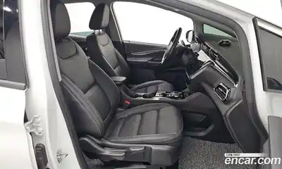 Chevrolet Bolt EV 2023 0.1 Автомат в Москве № 718708, миниатюра 10