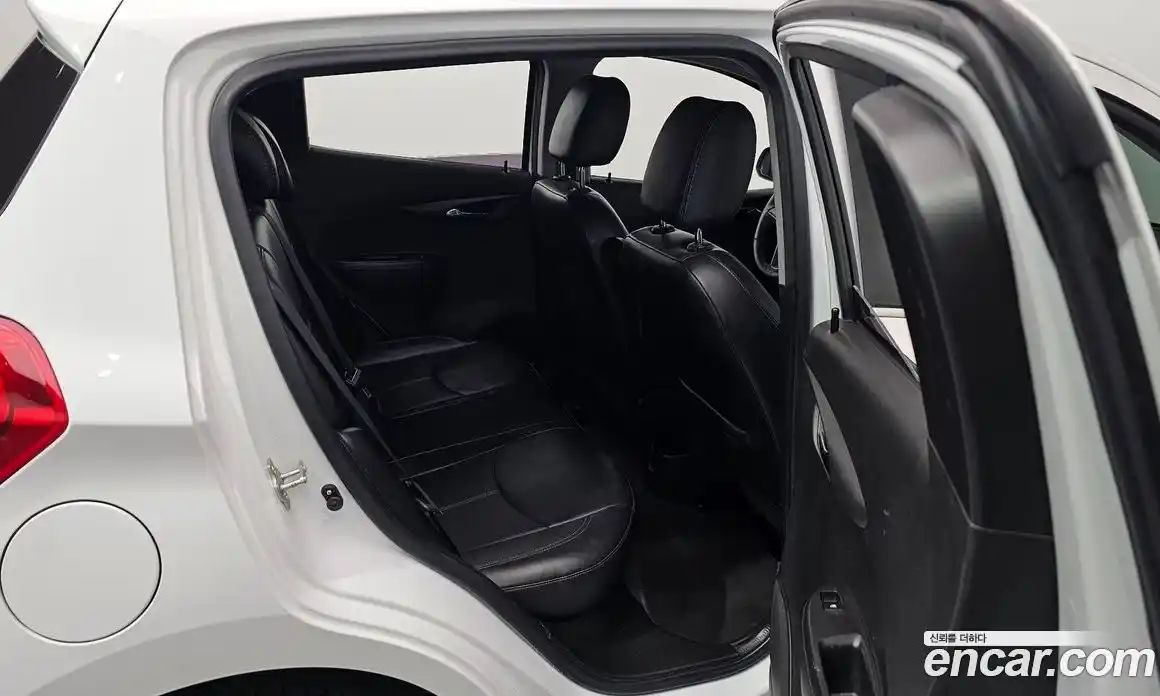 Chevrolet Spark 2017 1.0 Автомат в Москве № 719010, фото 11