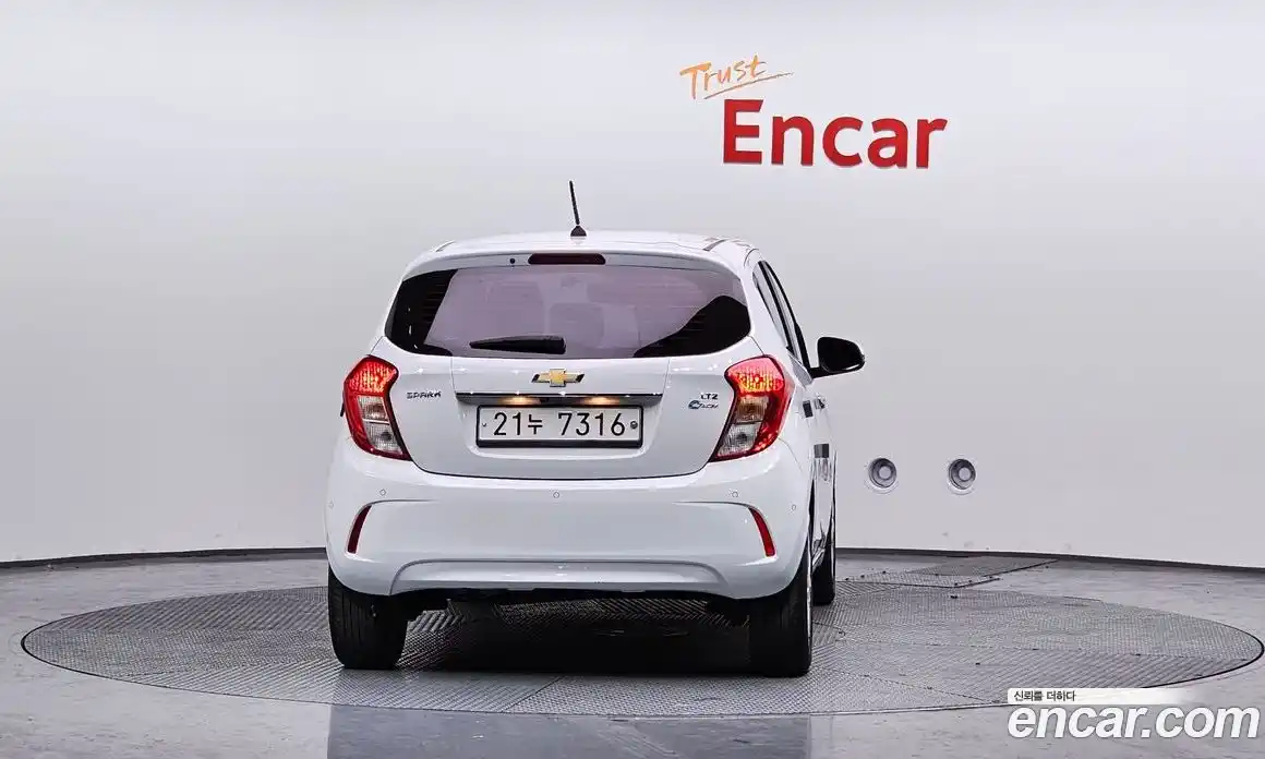 Chevrolet Spark 2017 1.0 Автомат в Москве № 719010, фото 4