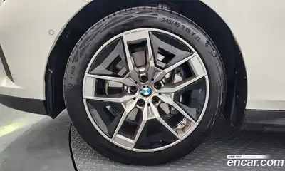 BMW 5-Series 2024 2.0 гидро в Москве № 720325, миниатюра 5