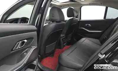 BMW 3-Series 2019 2.0 Автомат в Москве № 721036, миниатюра 11