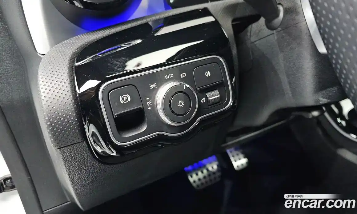 Mercedes-Benz CLA-Class 2023 2.0 Автомат в Москве № 722004, фото 13