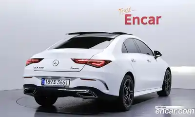 Mercedes-Benz CLA-Class 2023 2.0 Автомат в Москве № 722004, миниатюра 2