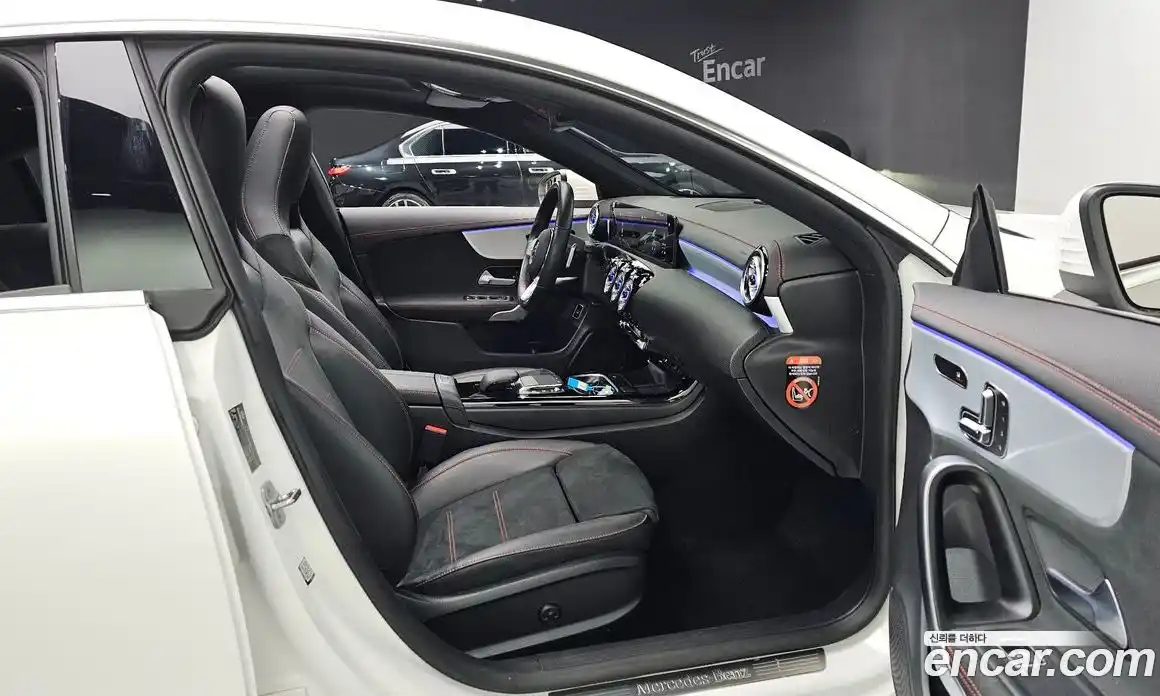 Mercedes-Benz CLA-Class 2023 2.0 Автомат в Москве № 722004, фото 10