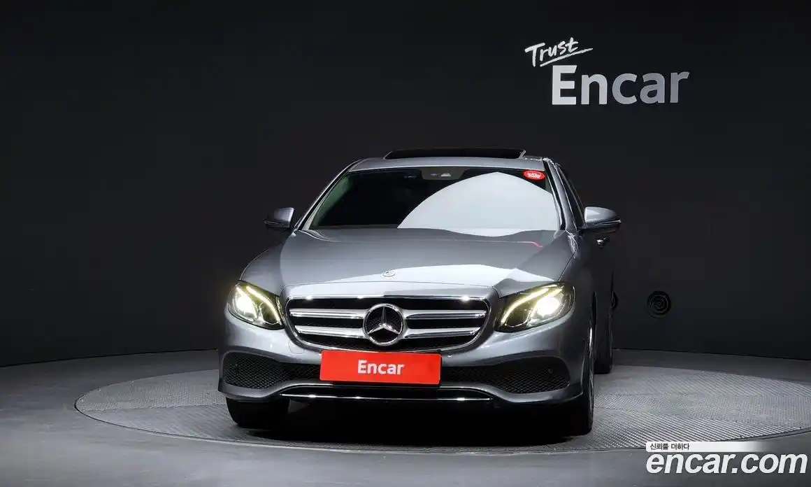 Mercedes-Benz E-Class 2019 2.0 Автомат в Москве № 722397, фото 3
