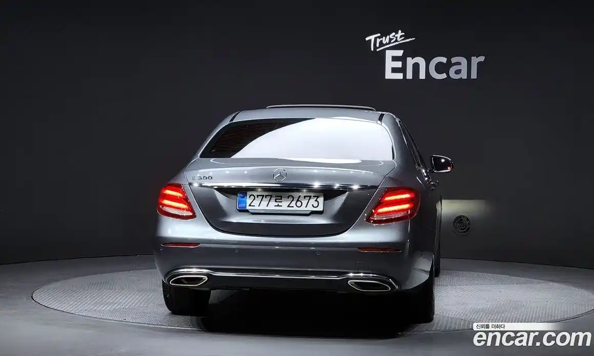Mercedes-Benz E-Class 2019 2.0 Автомат в Москве № 722397, фото 5
