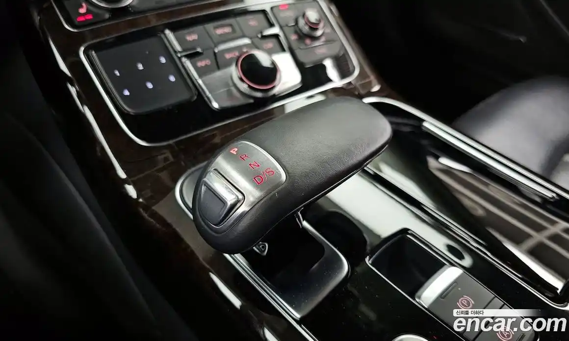 Audi A8 2014 3.0 Автомат в Москве № 723543, фото 9