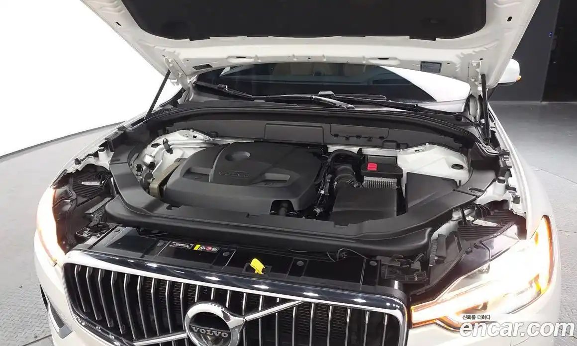 Volvo XC60 2020 2.0 Автомат в Москве № 724127, фото 5