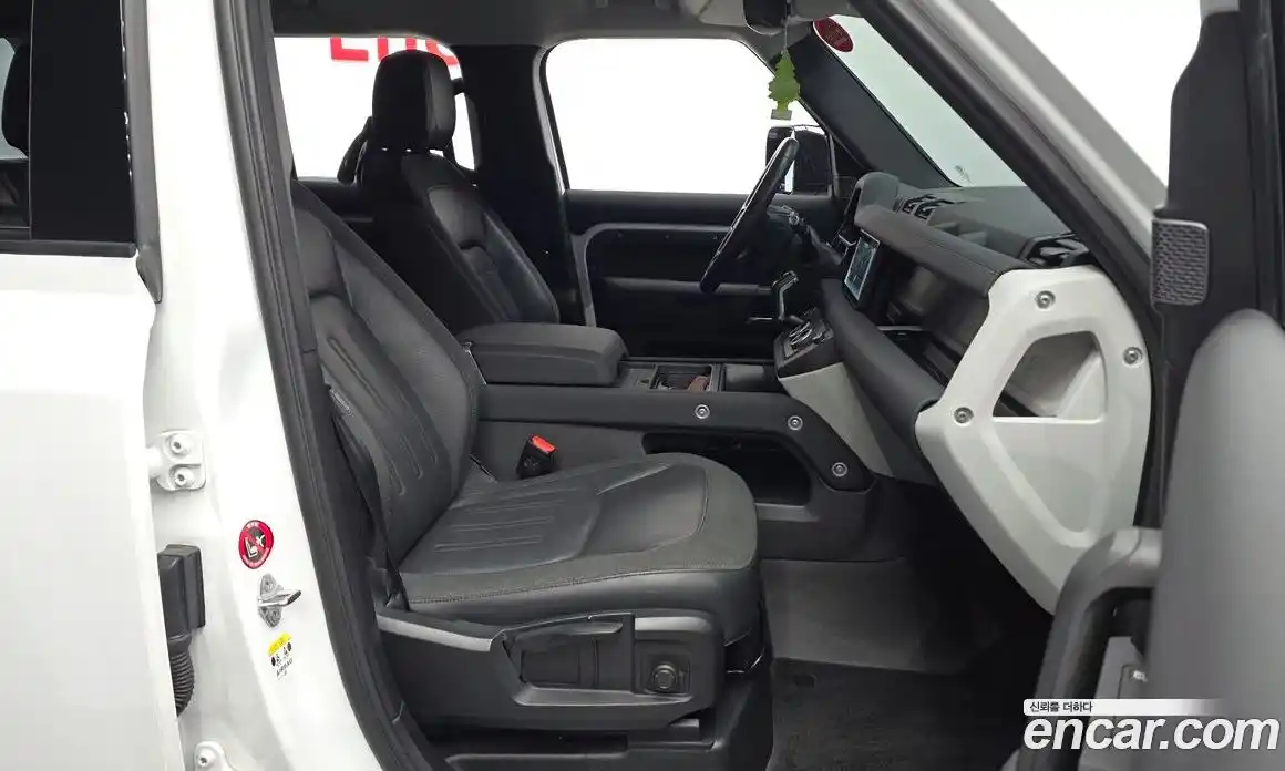 Land Rover Defender 2020 2.0 Автомат в Москве № 724394, фото 11