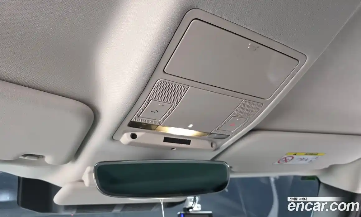 Land Rover Defender 2020 2.0 Автомат в Москве № 724394, фото 18