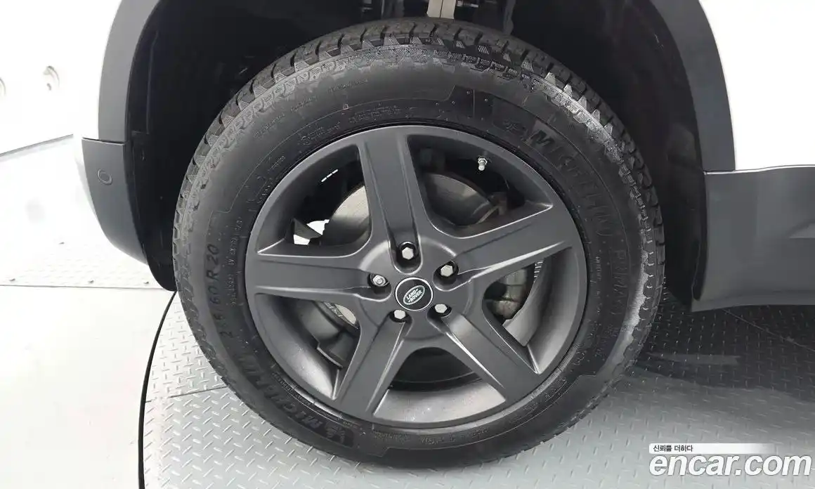 Land Rover Defender 2020 2.0 Автомат в Москве № 724394, фото 5