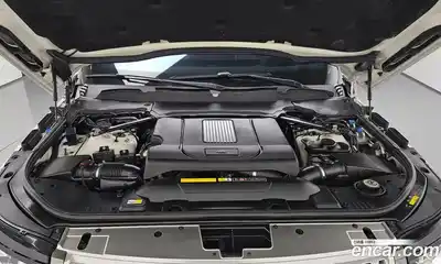 Land Rover Range-Rover 2017 4.4 Автомат в Москве № 724465, миниатюра 6