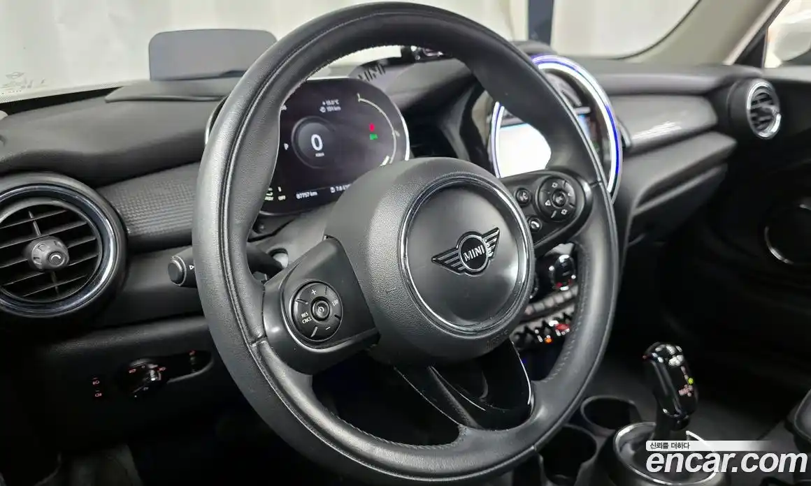 Mini Cooper 2021 1.5 Автомат в Москве № 724869, фото 13