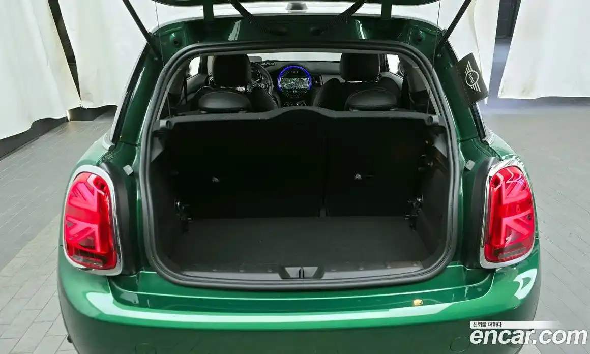 Mini Cooper 2021 1.5 Автомат в Москве № 724869, фото 20