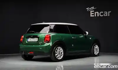 Mini Cooper 2021 1.5 Автомат в Москве № 724869, миниатюра 2