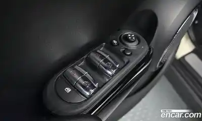 Mini Cooper 2017 2.0 Автомат в Москве № 724889, миниатюра 12