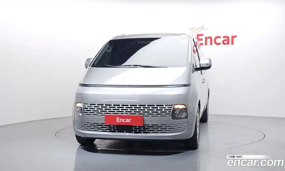 Hyundai Staria 2025 3.5 Автомат в Москве № 745204, фото 3