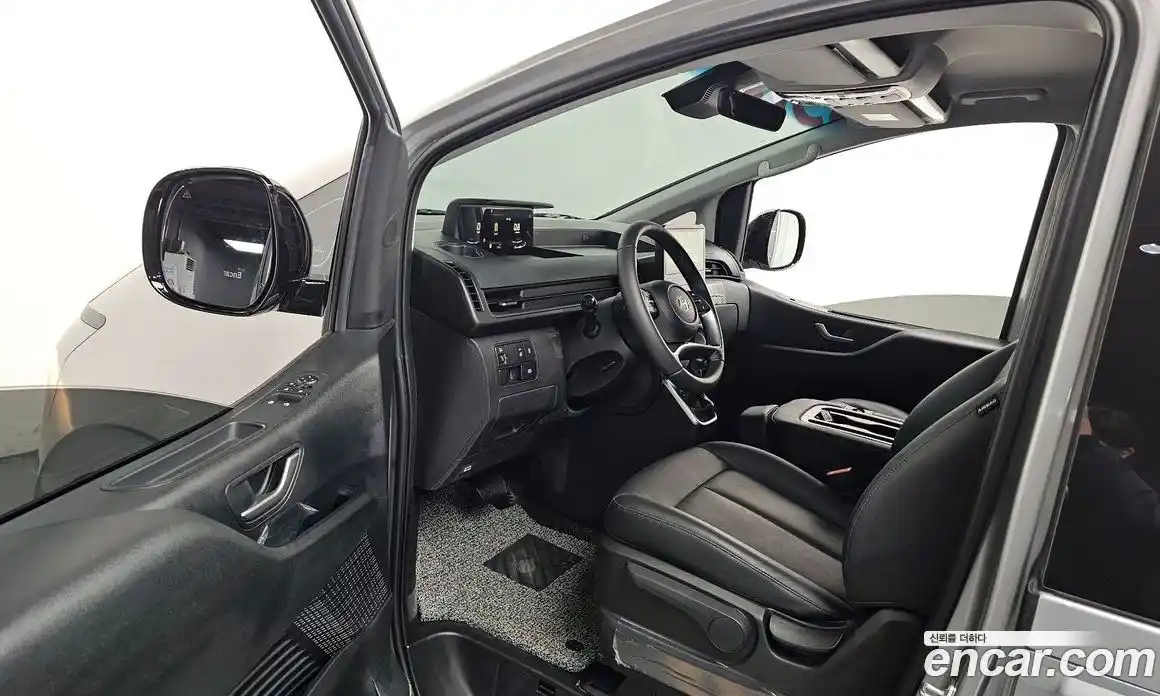 Hyundai Staria 2025 3.5 Автомат в Москве № 745204, фото 10