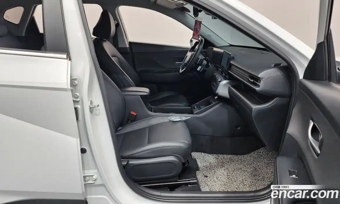 Hyundai Kona 2023 1.6 Автомат в Москве № 745886, фото 11