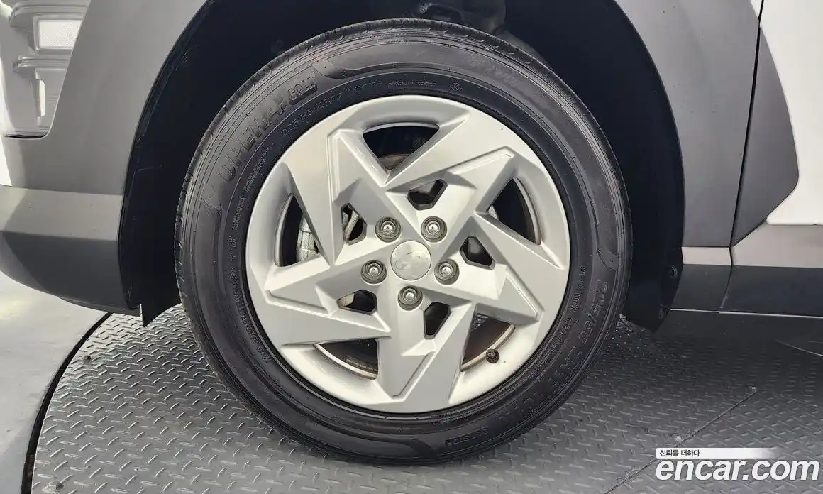 Hyundai Kona 2023 1.6 Автомат в Москве № 745886, фото 5