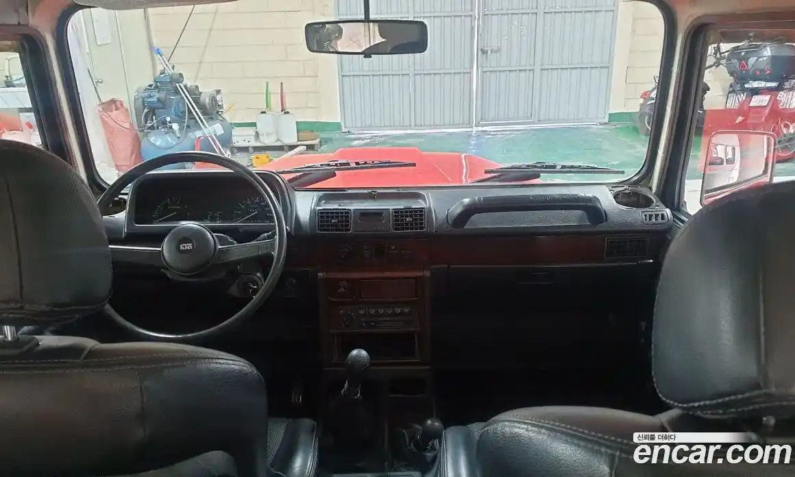 SsangYong Korando 1995 2.2 Механическая в Москве № 746007, фото 14