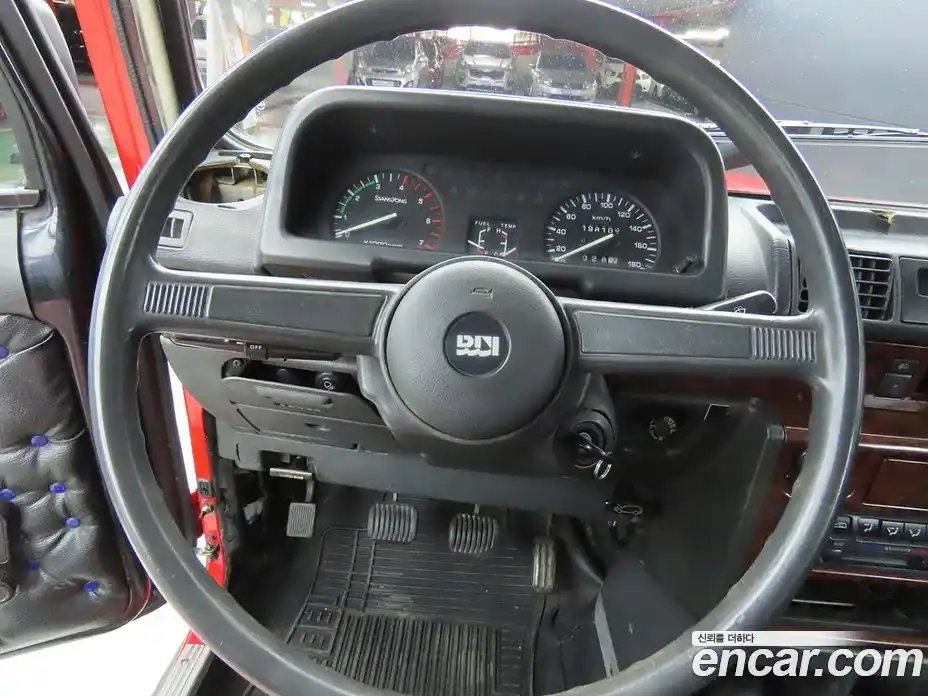 SsangYong Korando 1995 2.2 Механическая в Москве № 746007, фото 7