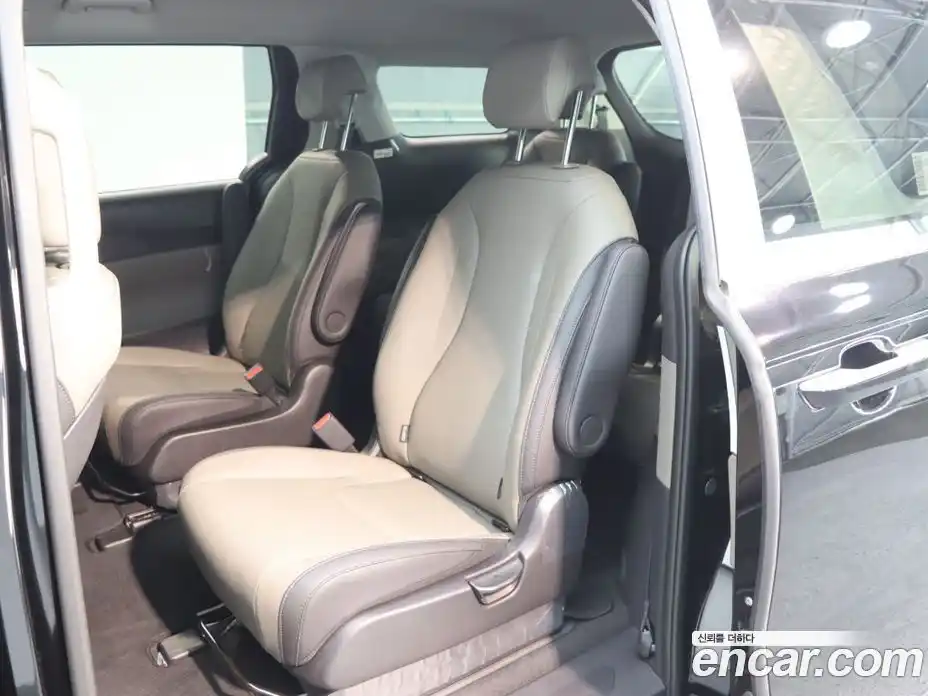 Kia Canival 2025 2.2 Автомат в Москве № 746068, фото 11