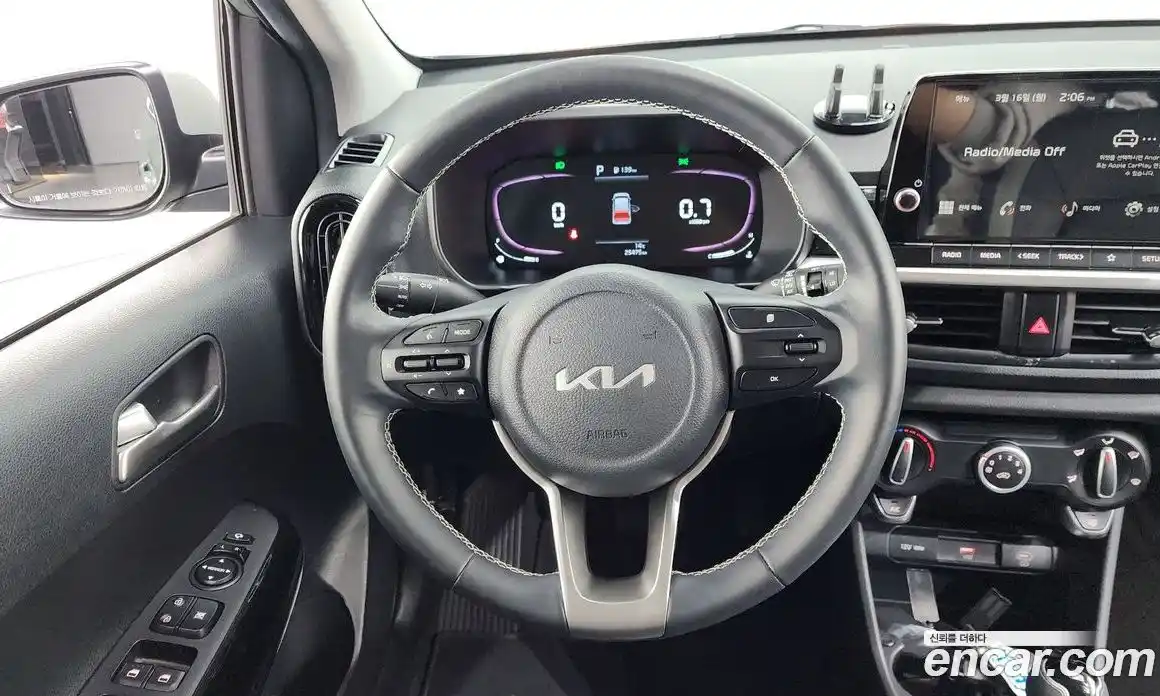 Kia Morning 2023 1.0 Автомат в Москве № 746278, фото 13