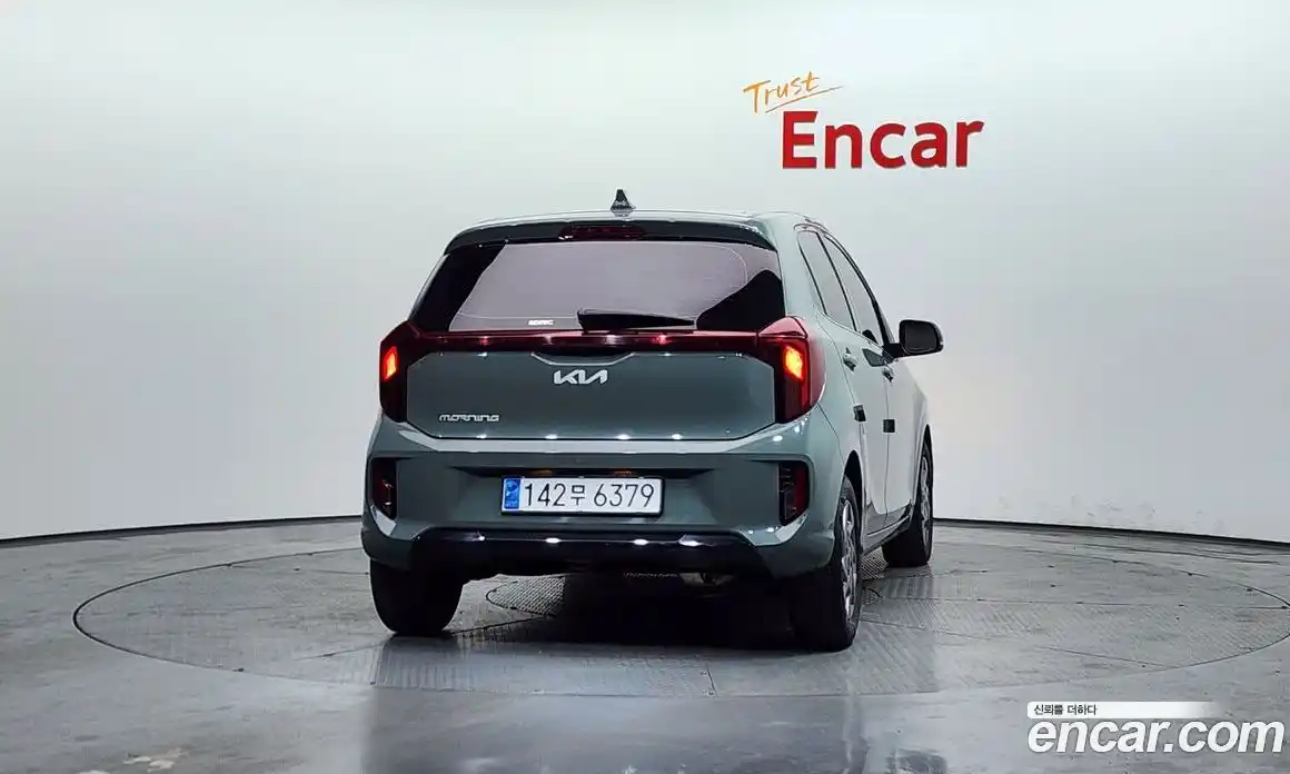 Kia Morning 2023 1.0 Автомат в Москве № 746278, фото 4