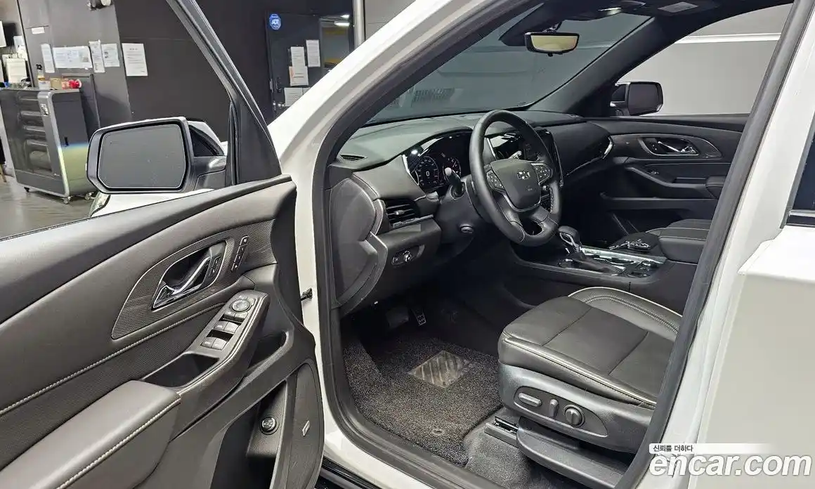 Chevrolet Traverse 2023 3.6 Автомат в Москве № 746308, фото 11