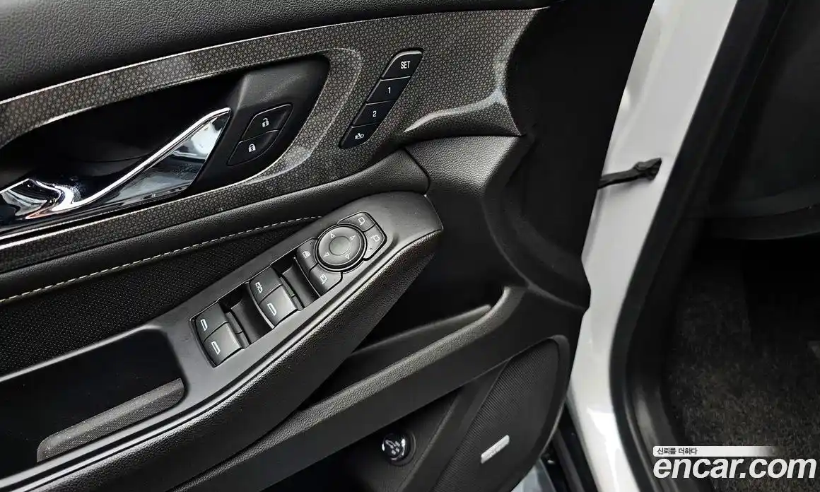 Chevrolet Traverse 2023 3.6 Автомат в Москве № 746308, фото 17