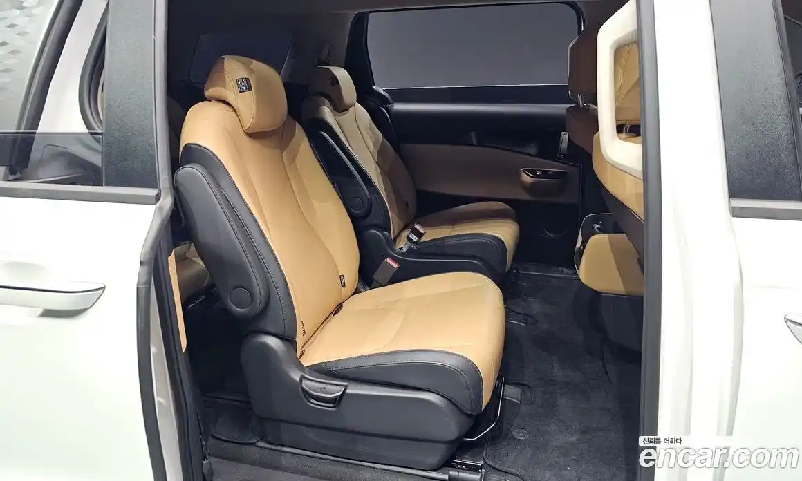 Kia Canival 2022 3.5 Автомат в Москве № 746333, фото 11