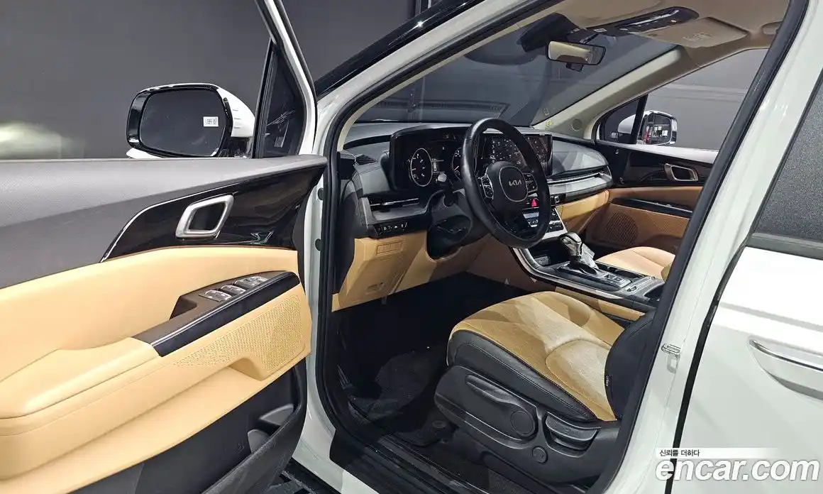 Kia Canival 2022 3.5 Автомат в Москве № 746333, фото 12