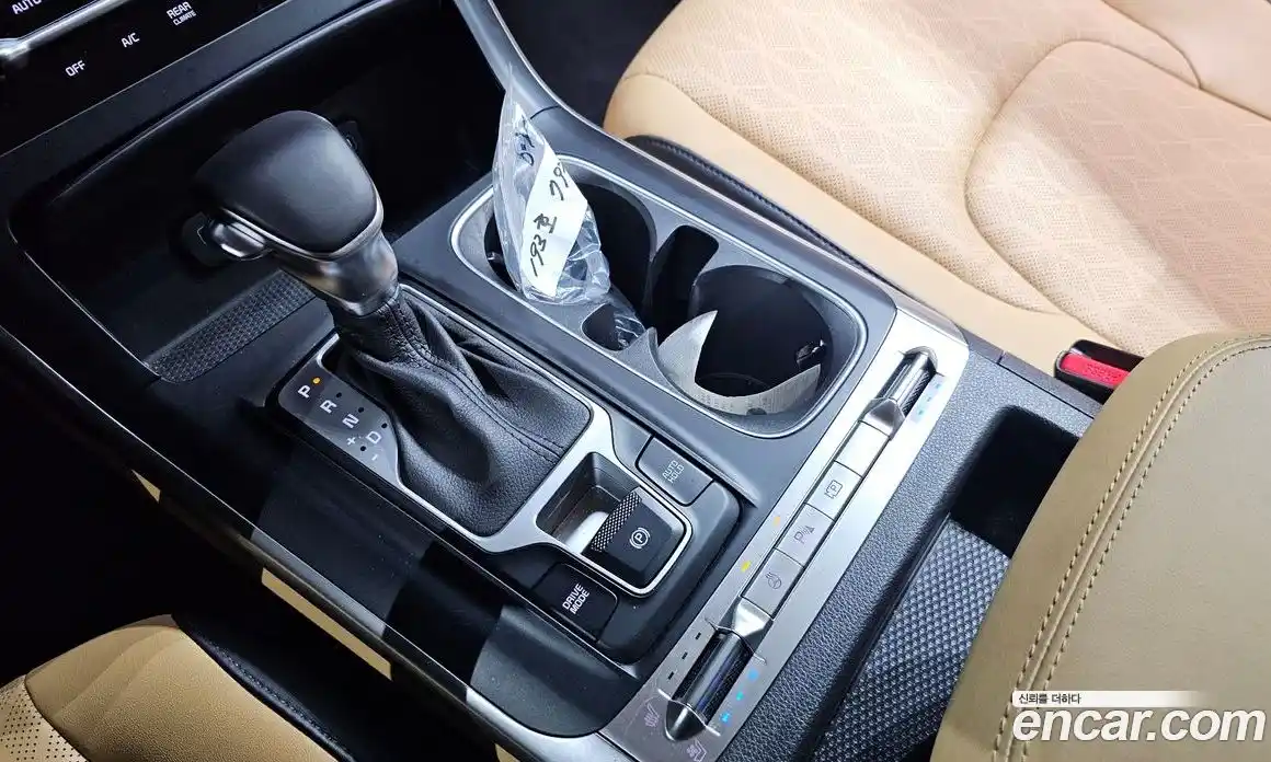 Kia Canival 2022 3.5 Автомат в Москве № 746333, фото 9